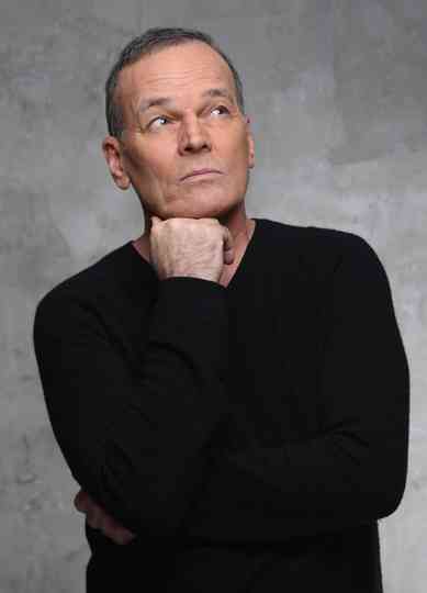 Baffie se pose des questions Poster