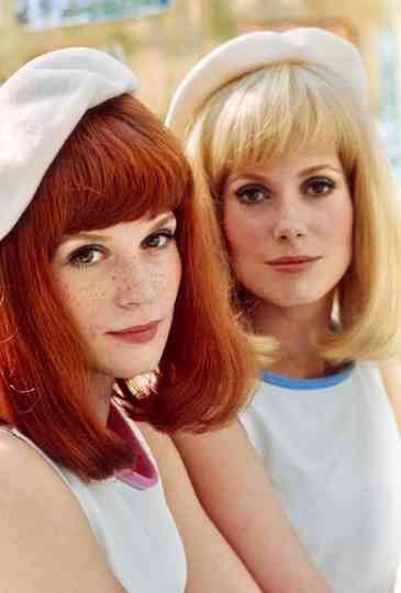 Behind the screens : Jacques Demy's Les demoiselles de Rochefort Poster