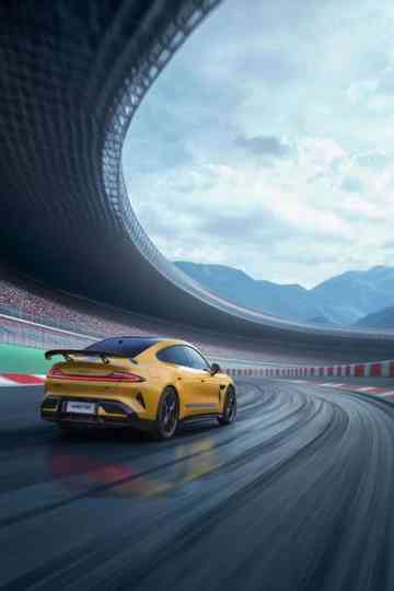 小米SU7出战日本筑波赛车场 poster