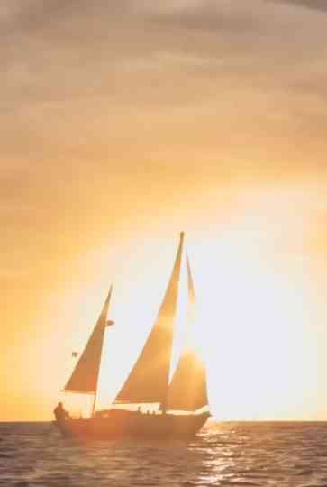 Twenty Eight Feet: Life on a Little Wooden Boat Poster