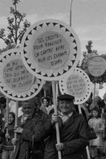 Manifestation des mères de famille à Créteil Poster
