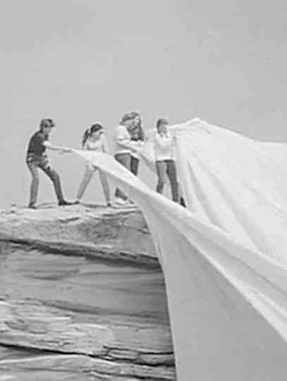 Operation Wrap Up: Christo In Australia Poster