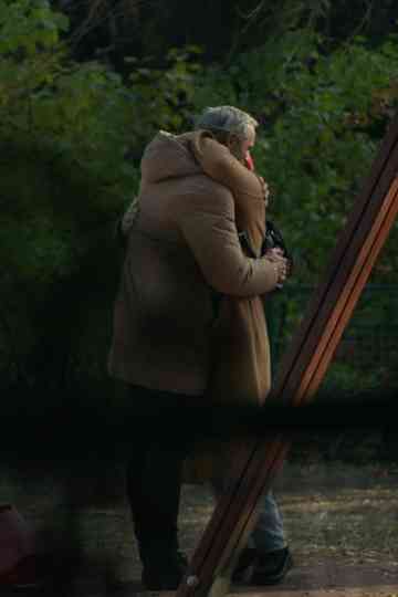 Várjuk meg apát! Poster