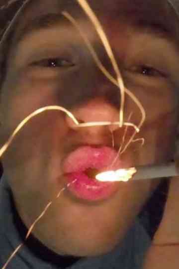 SMOKING 500 CIGARETTES FOR 5G Poster