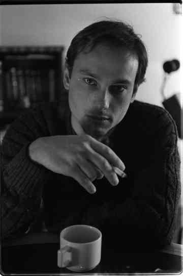 El otro lado: ciudad abajo Poster