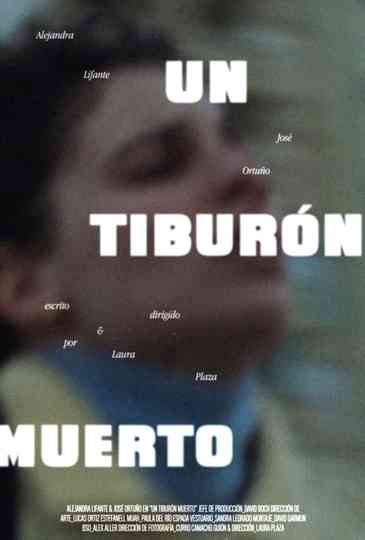 Un tiburón muerto Poster