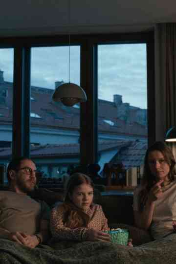 How to Divorce During the War Poster