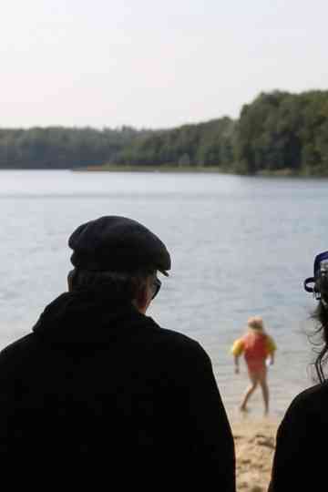 Eyes Wide, Eyes Shut Poster