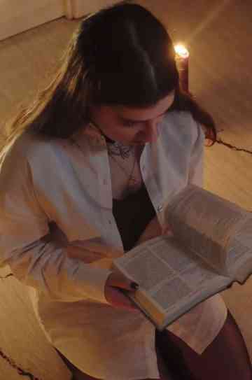 Luźny kosmyk Poster