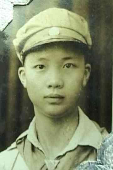 An Unextinguished Soul amid Turbulent Emotional Currents — Notes from a Visit with Mr. Xie Tao Poster