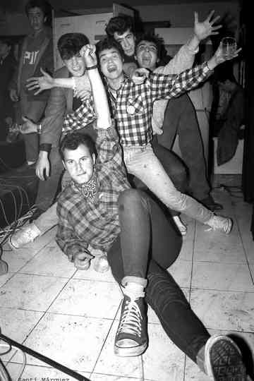 300km Suroeste Poster