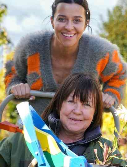 Rzeczy, których nie nauczyła mnie matka poster