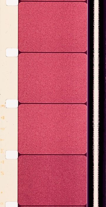 Axiomatic Granularity