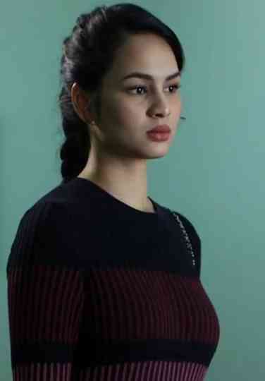 Siapa Dia Sebenarnya Poster