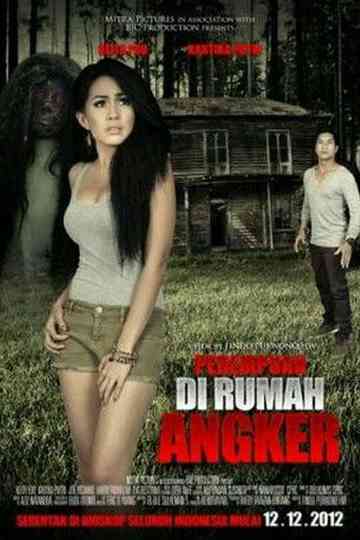 Perempuan di Rumah Angker Poster