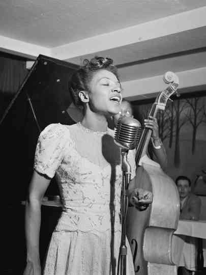 Maxine Sullivan: Love to Be in Love Poster