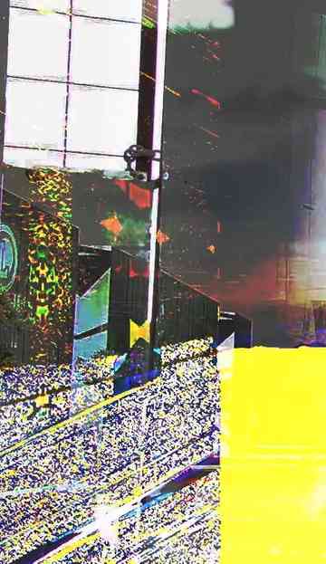 Faites qu'il nous arrive quelque chose Poster